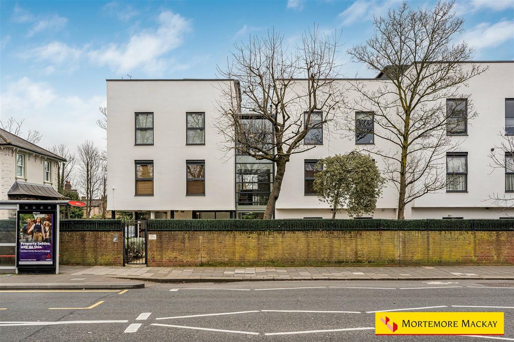 Property photo 3 of 17 13_74952_Watermarked.Jpg