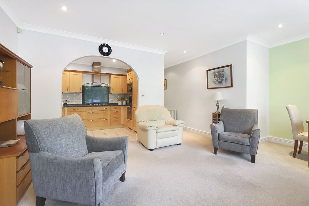 Property photo 1 of 14 Picture No. 06