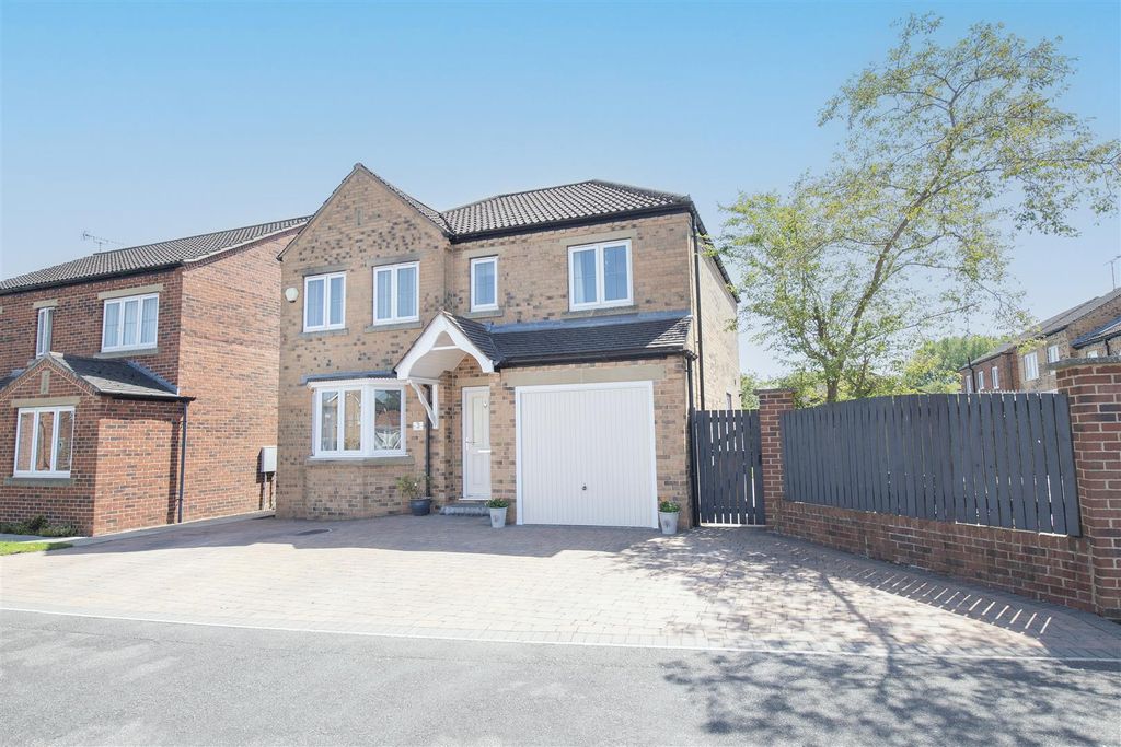Property photo 1 of 52 Wickhamway001.Jpeg