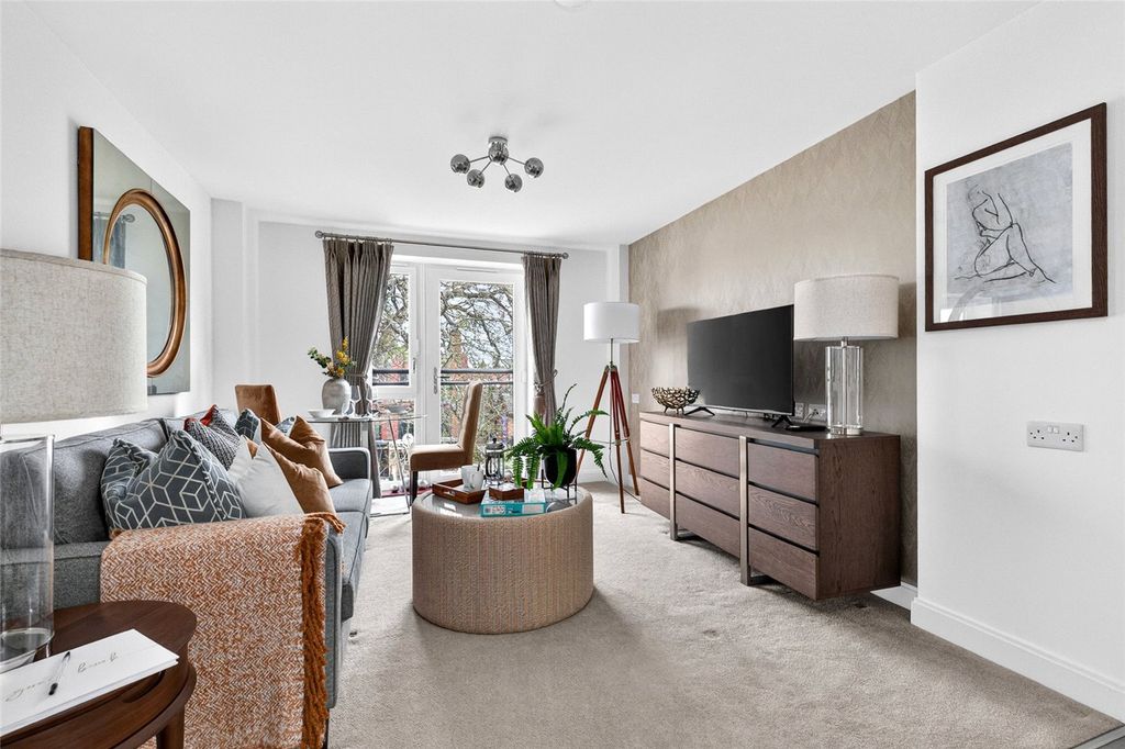 Property photo 2 of 28 Picture No. 06