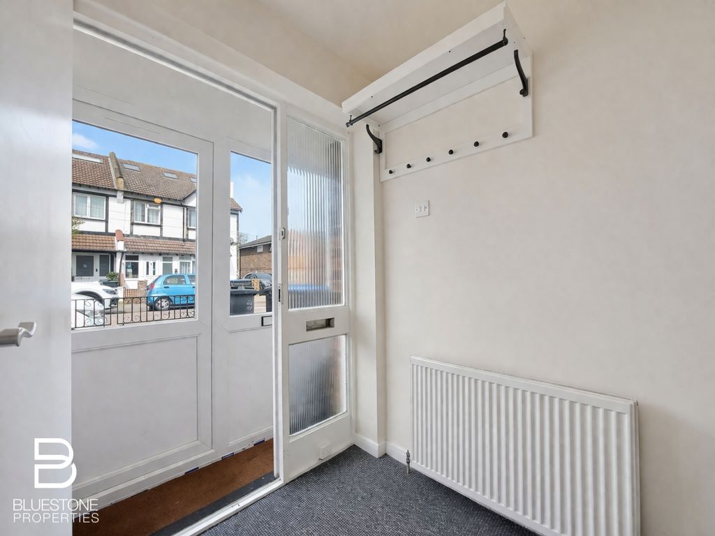 Property photo 2 of 22