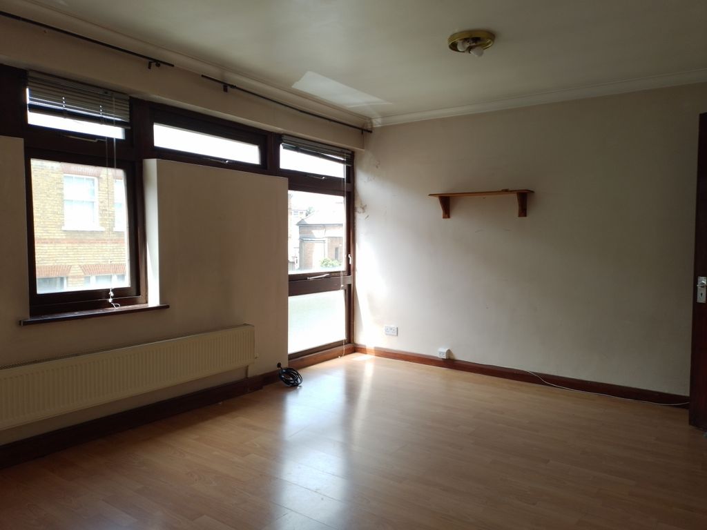 Property photo 2 of 10 Gallery