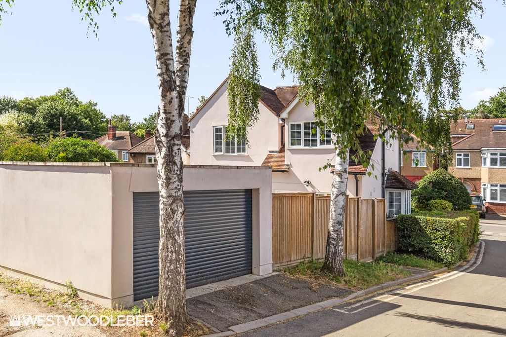 Property photo 1 of 32 Lordstreet_53.Jpg