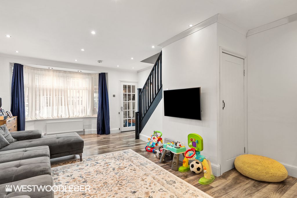 Property photo 2 of 14 Riveravenue_7