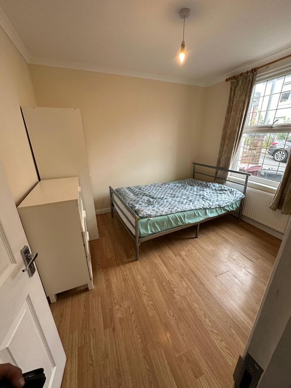 Property photo 1 of 5 4557140