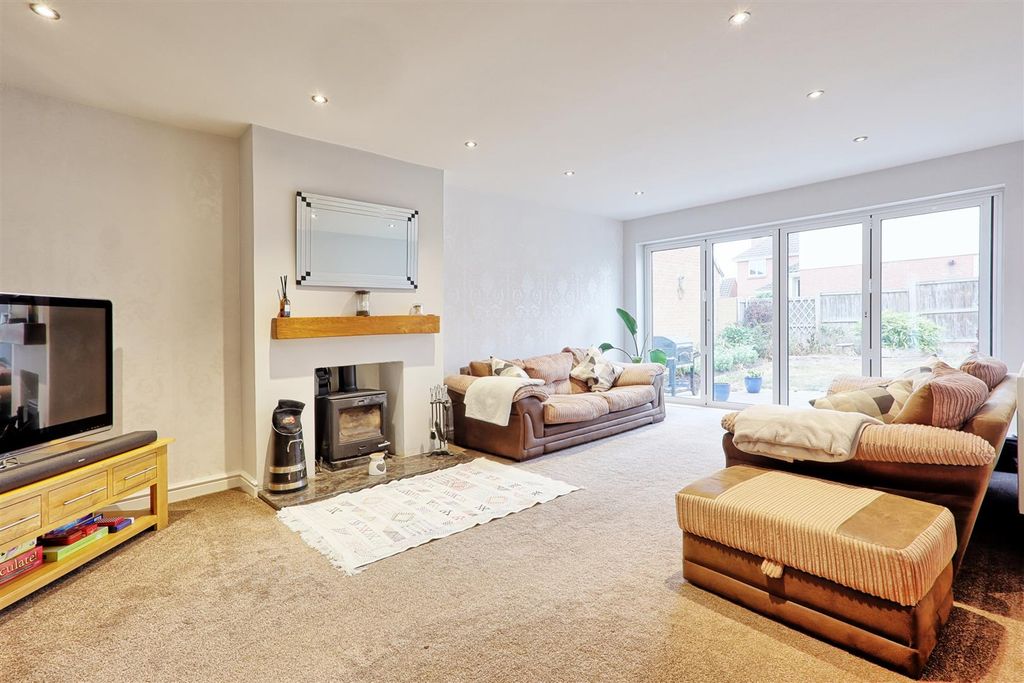 Property photo 3 of 20 Img_6010_1_2_Easyhdr-Interior3.Jpg
