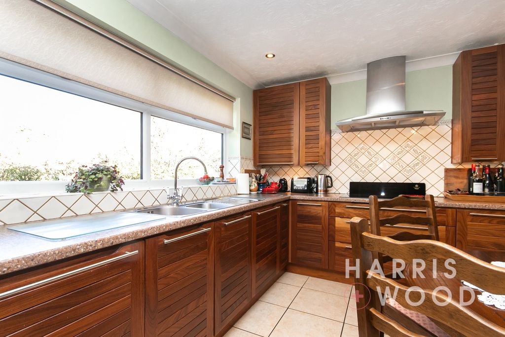 Property photo 3 of 39 4008227