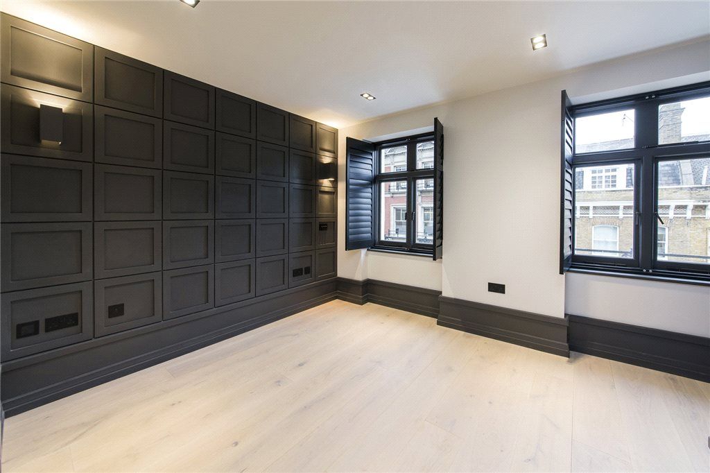 Property photo 3 of 9 King Street