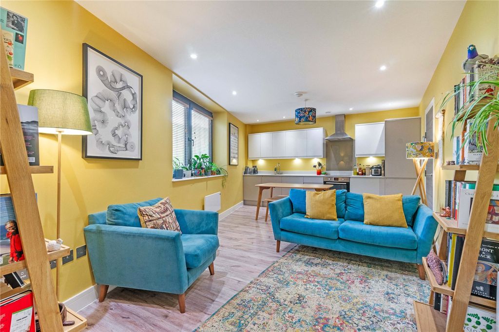 Property photo 1 of 9 Picture No. 06