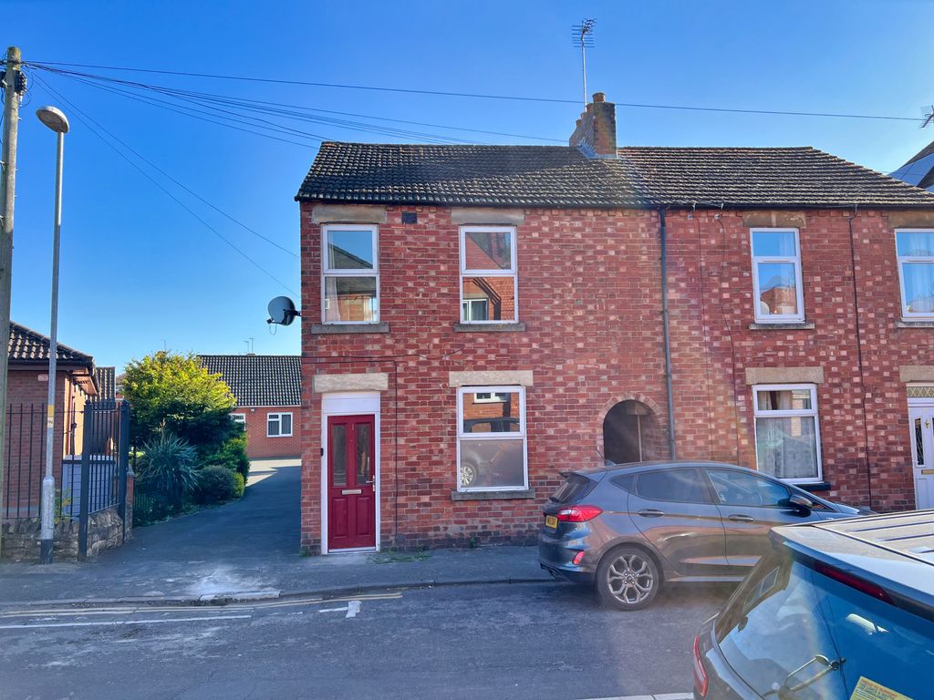 Property photo 1 of 18