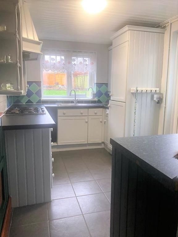 Property photo 2 of 10 Queens 2_Lge