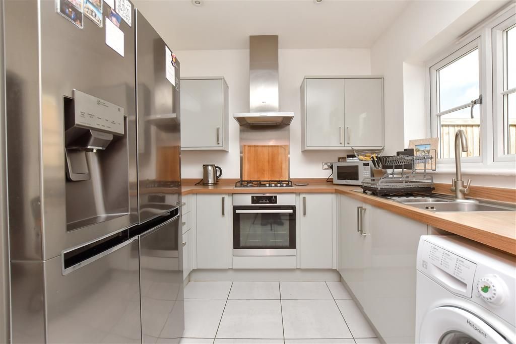 Property photo 3 of 13 Kitchen