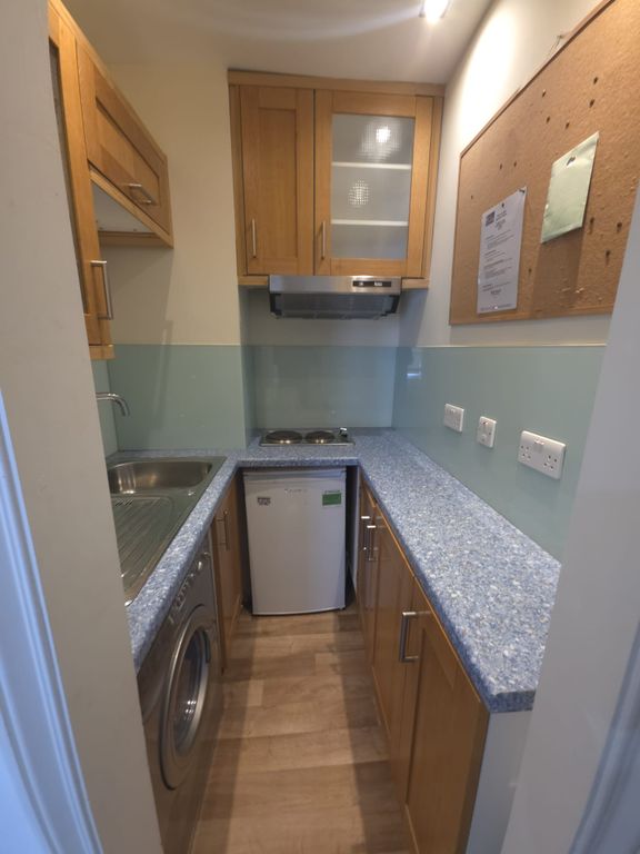 Property photo 3 of 6