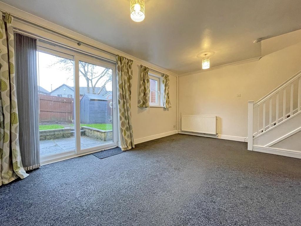 Property photo 2 of 11 Douglass Road 46 - Living Room.Jpg