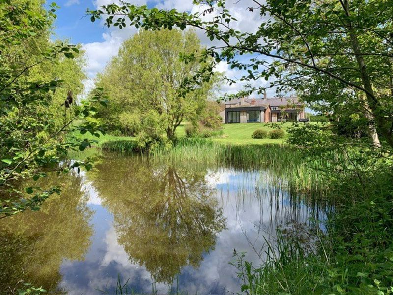 Property photo 2 of 48 Photo 44