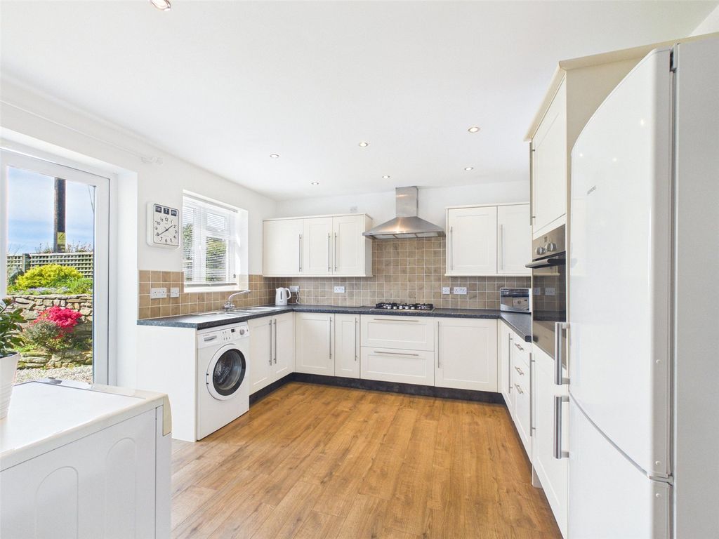 Property photo 2 of 15 Picture No. 04