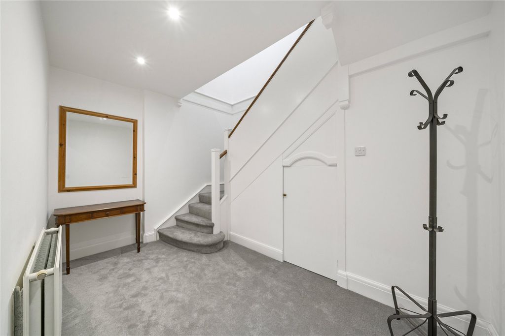 Property photo 3 of 12 Picture No. 01