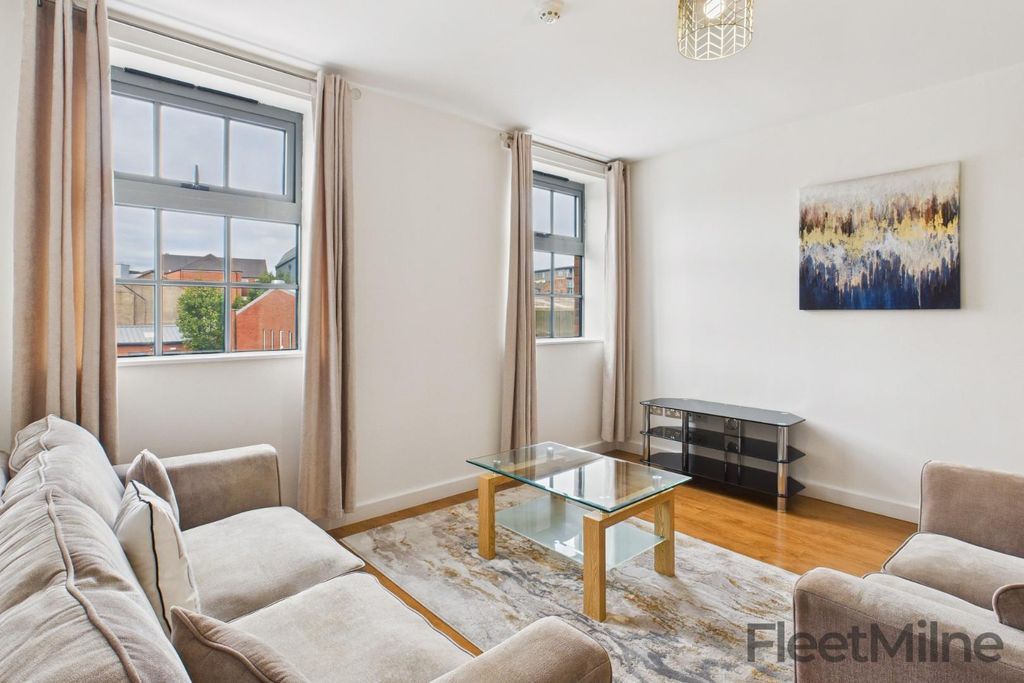 Property photo 3 of 13 Living Room