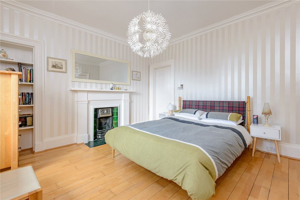 Additional image 13 of 4 bed detached house for sale49 Burdiehouse Road, Burdiehouse, Edinburgh EH17