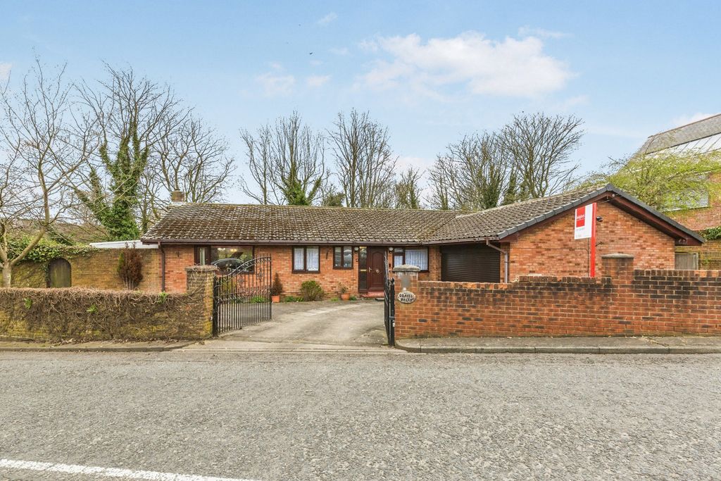 Property photo 1 of 25 Pbox-Img.Jpg