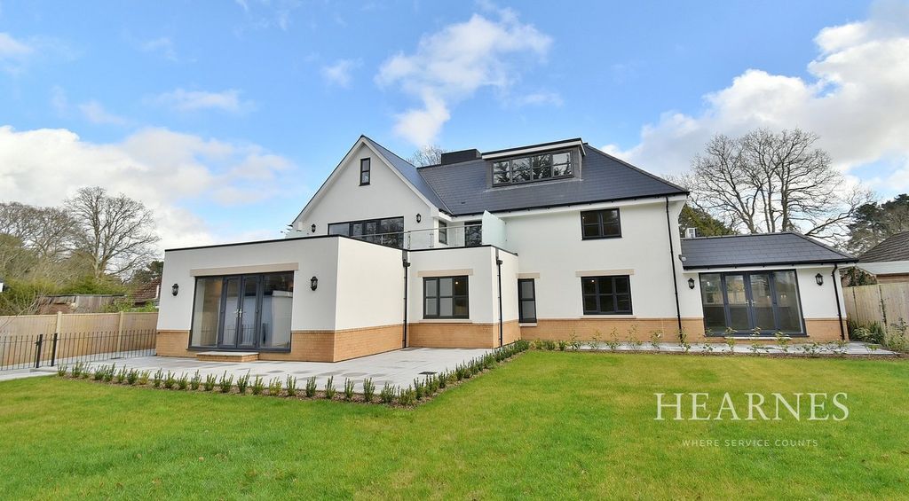 Property photo 1 of 19