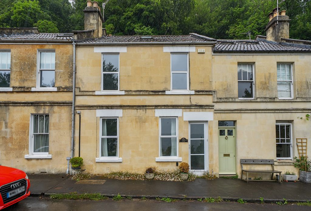 Property photo 1 of 18 Front