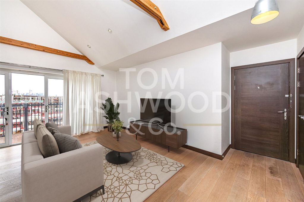 Property photo 2 of 9 Picture No. 17