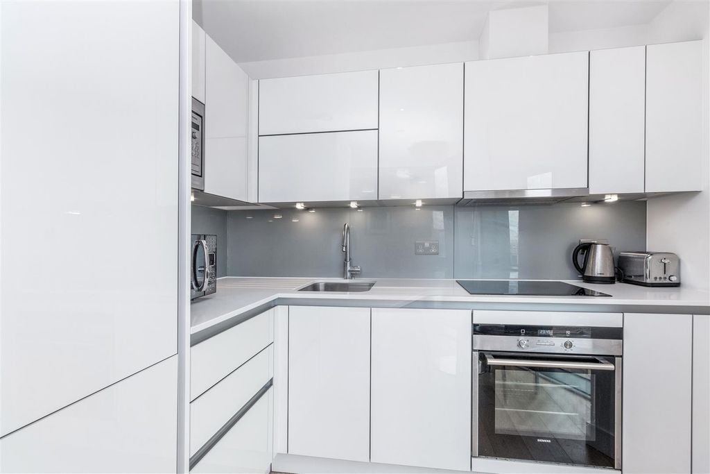 Property photo 3 of 12 Kictehn