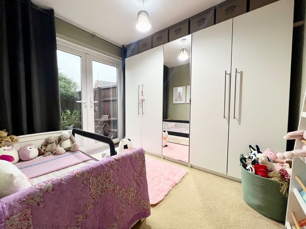 Property photo 3 of 13