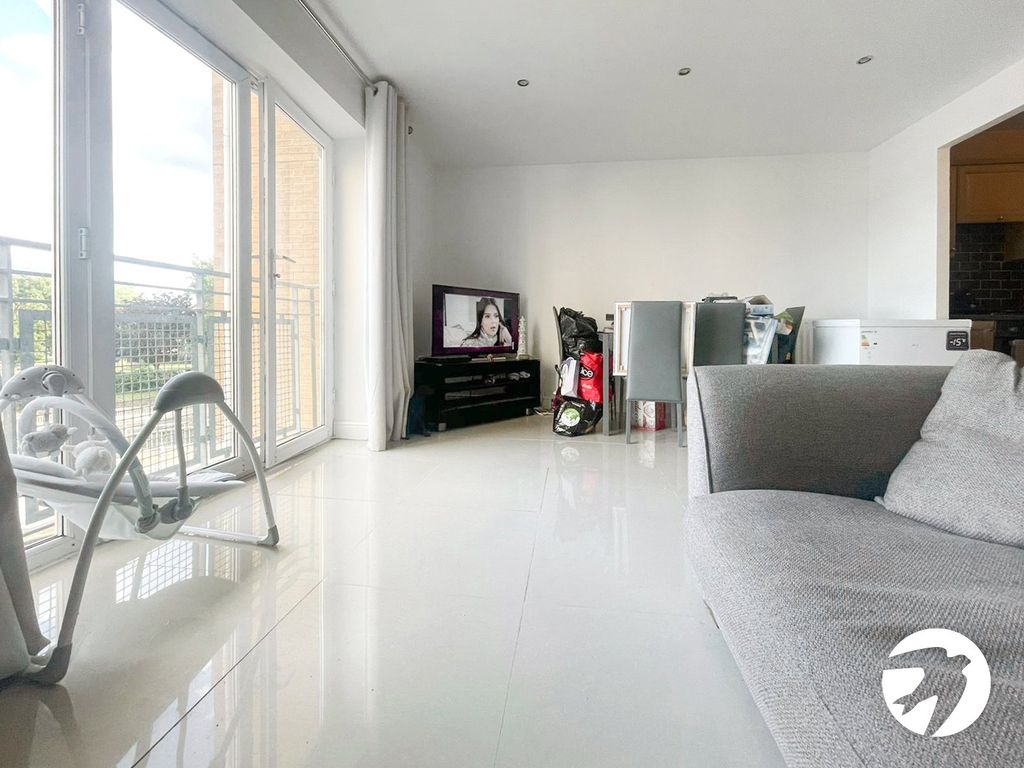 Property photo 2 of 9 Lounge/Diner