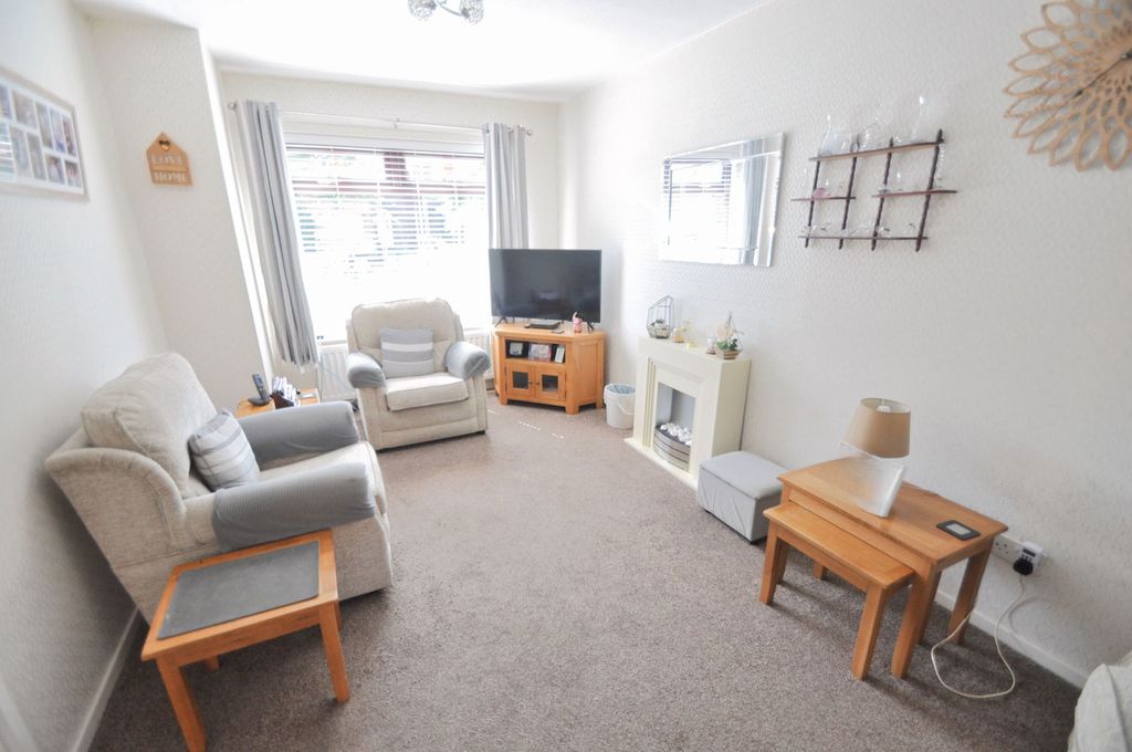 Property photo 2 of 29