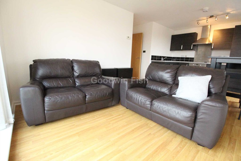 Property photo 1 of 5