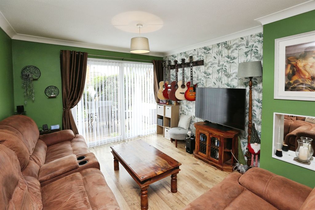 Property photo 2 of 22