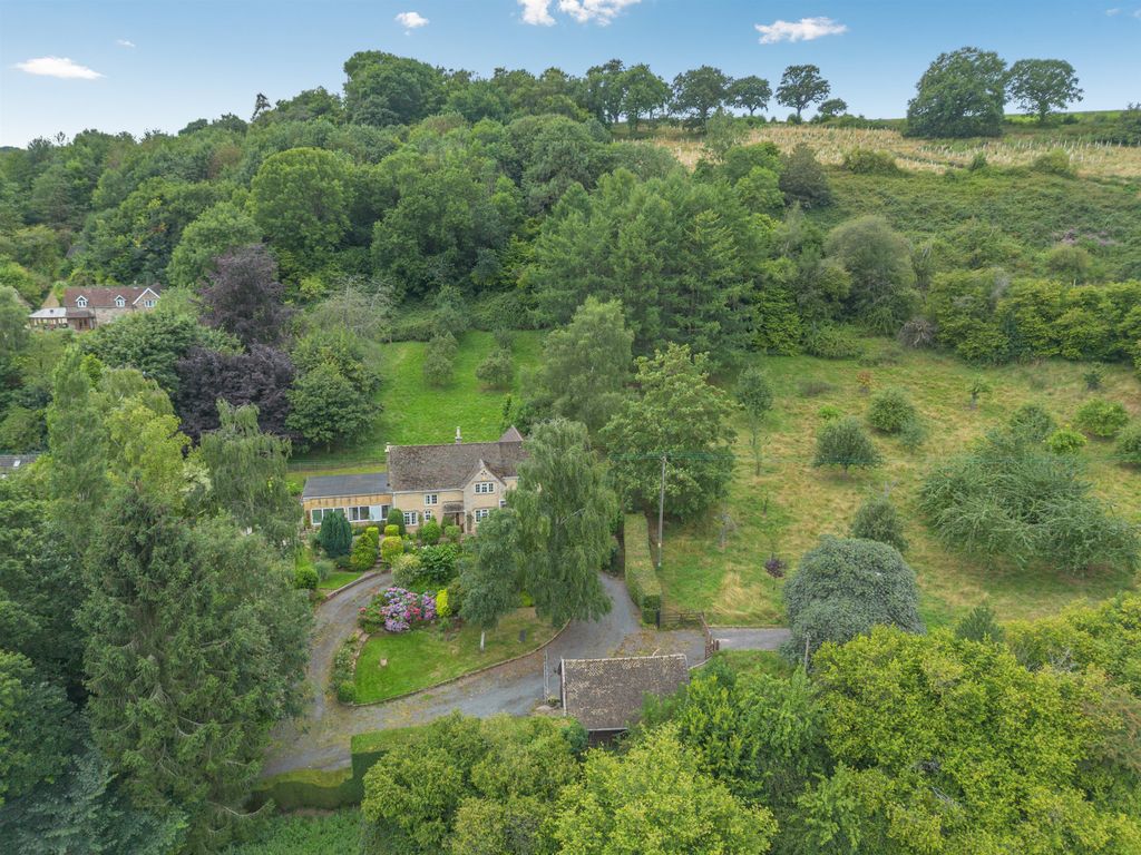 Property photo 2 of 42