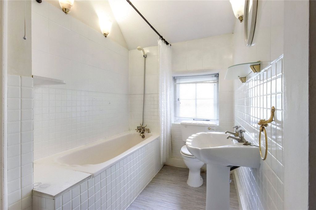 Additional image 11 of 7 bed detached house for saleBrassey Road, Oxted, Surrey RH8