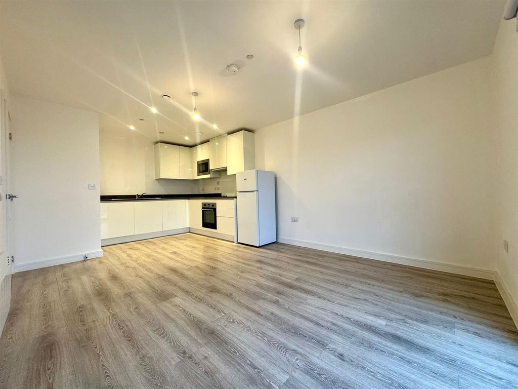 Property photo 2 of 9 Lounge Pic 1.Jpeg