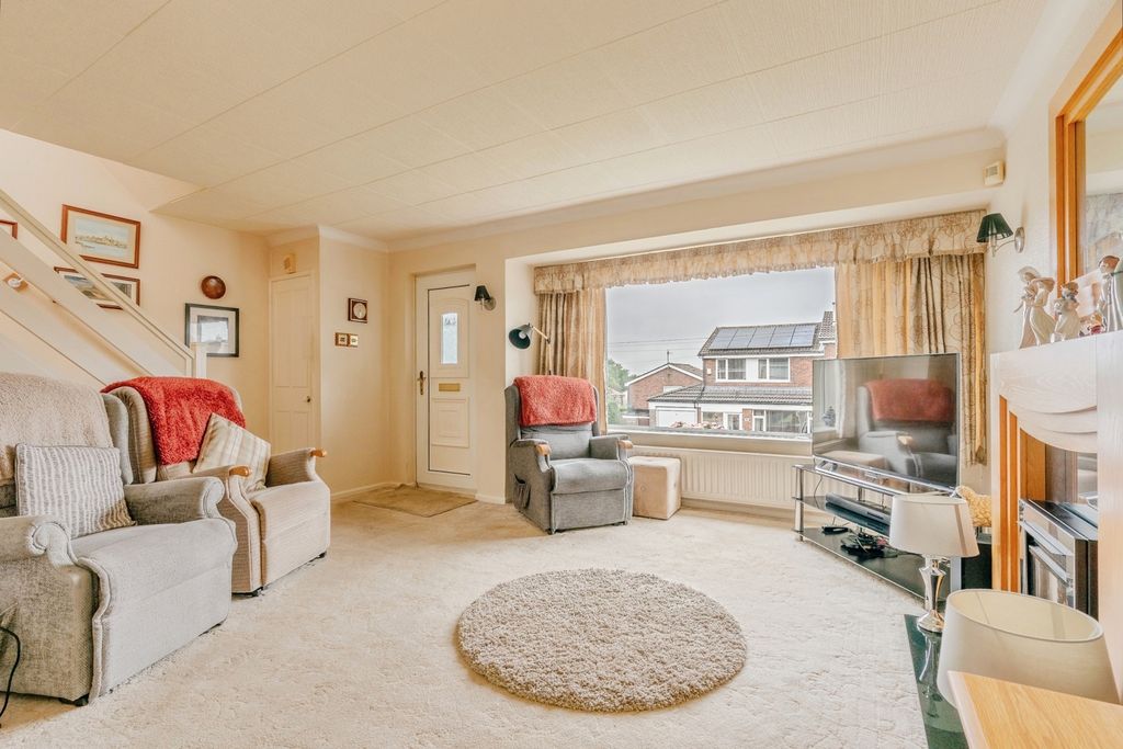 Property photo 3 of 20 Pbox-Img.Jpg