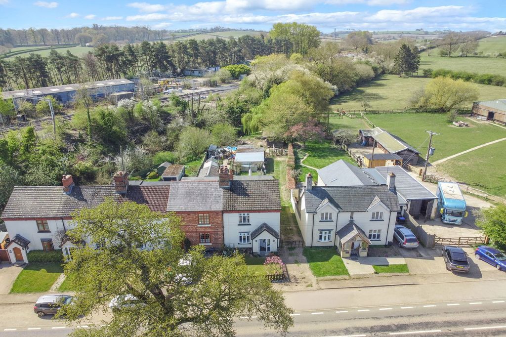 Property photo 1 of 39