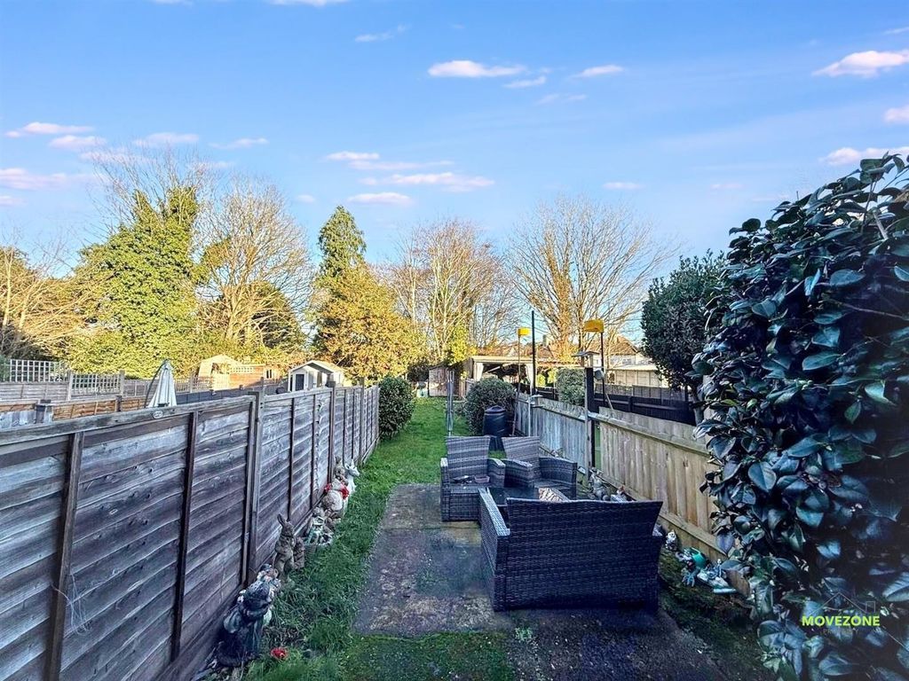 Property photo 2 of 9 3081A38E-9A4d-49Cb-B7c8-9c060c5A736F.Jpg