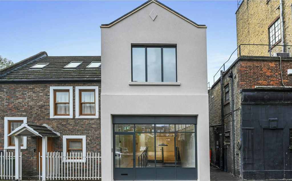 Property photo 1 of 17 Exterior 1.Jpg