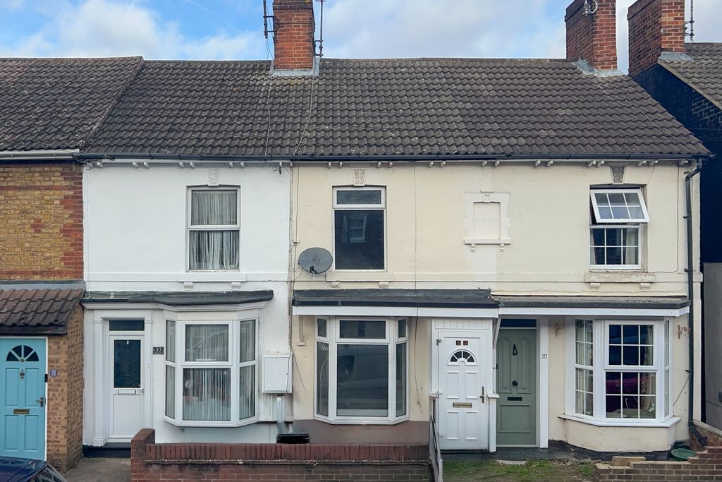 Property photo 1 of 9 Front Of House