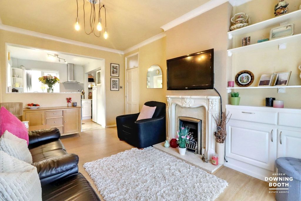 Property photo 3 of 23