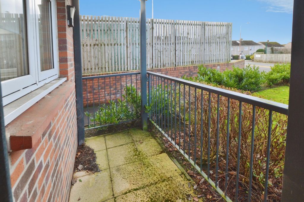 Property photo 3 of 14