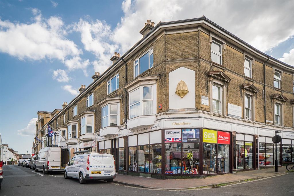 Property photo 1 of 11 Front Elevation