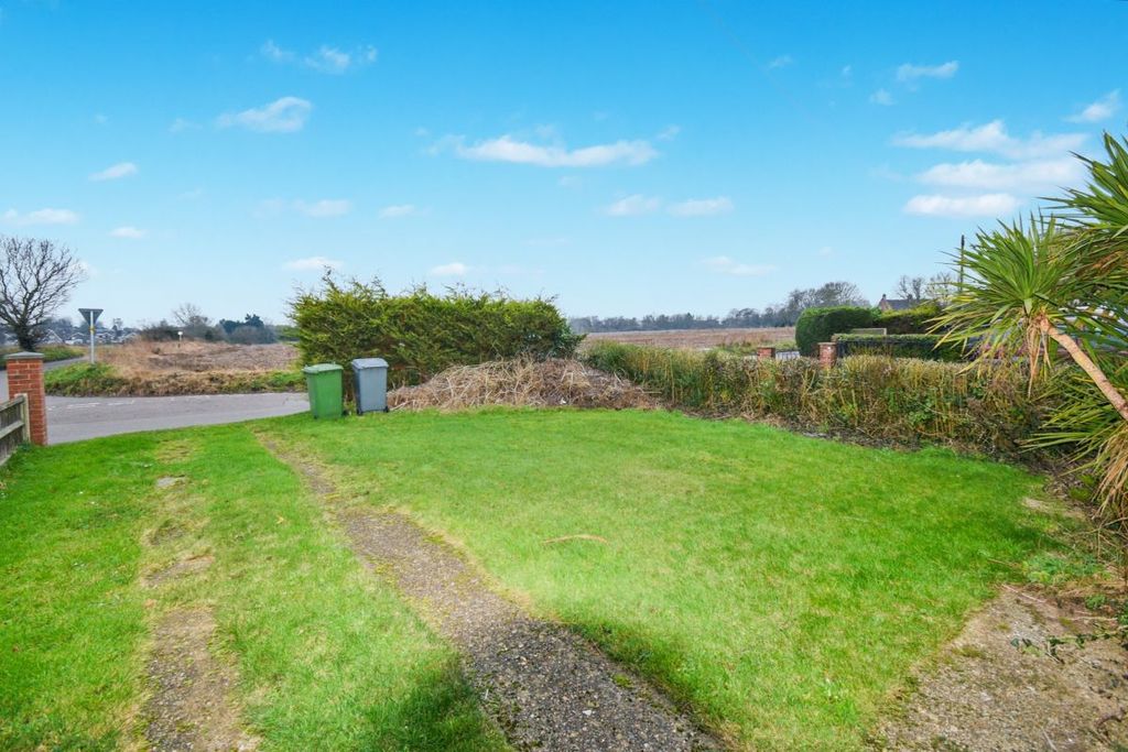 Property photo 3 of 14