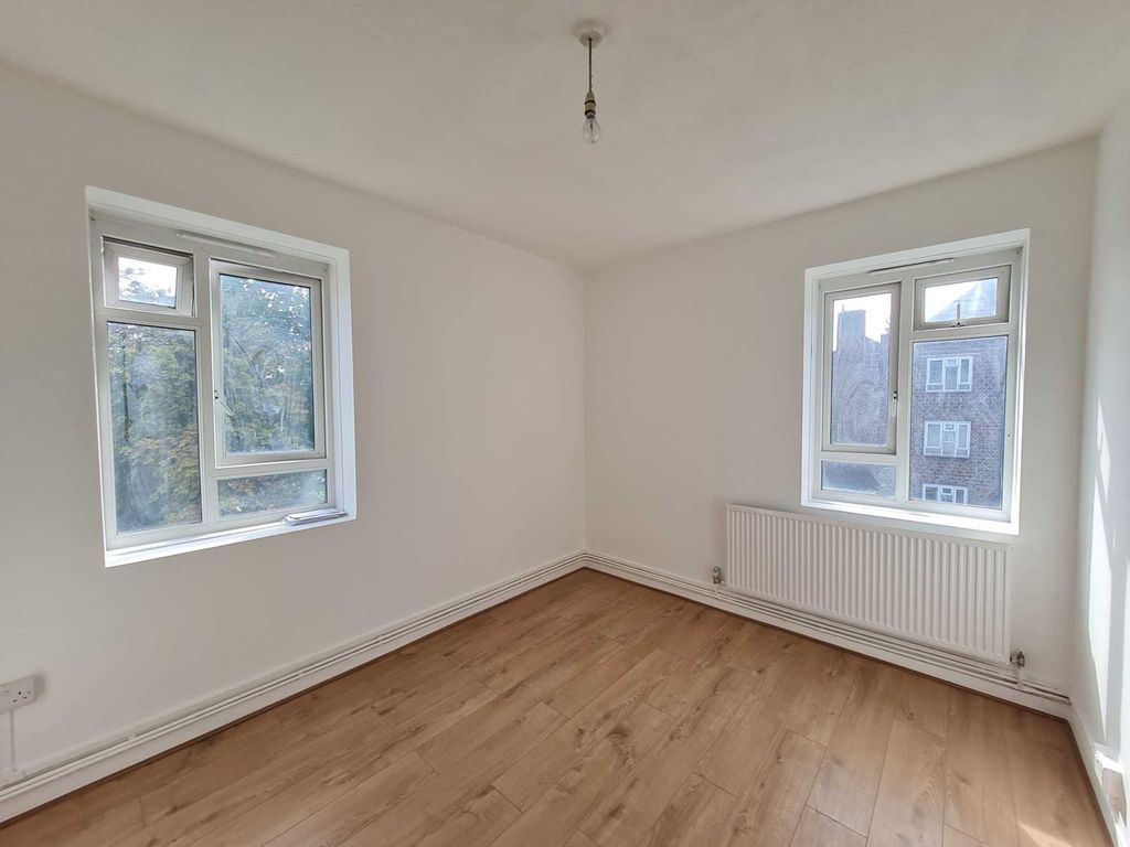 Property photo 3 of 25