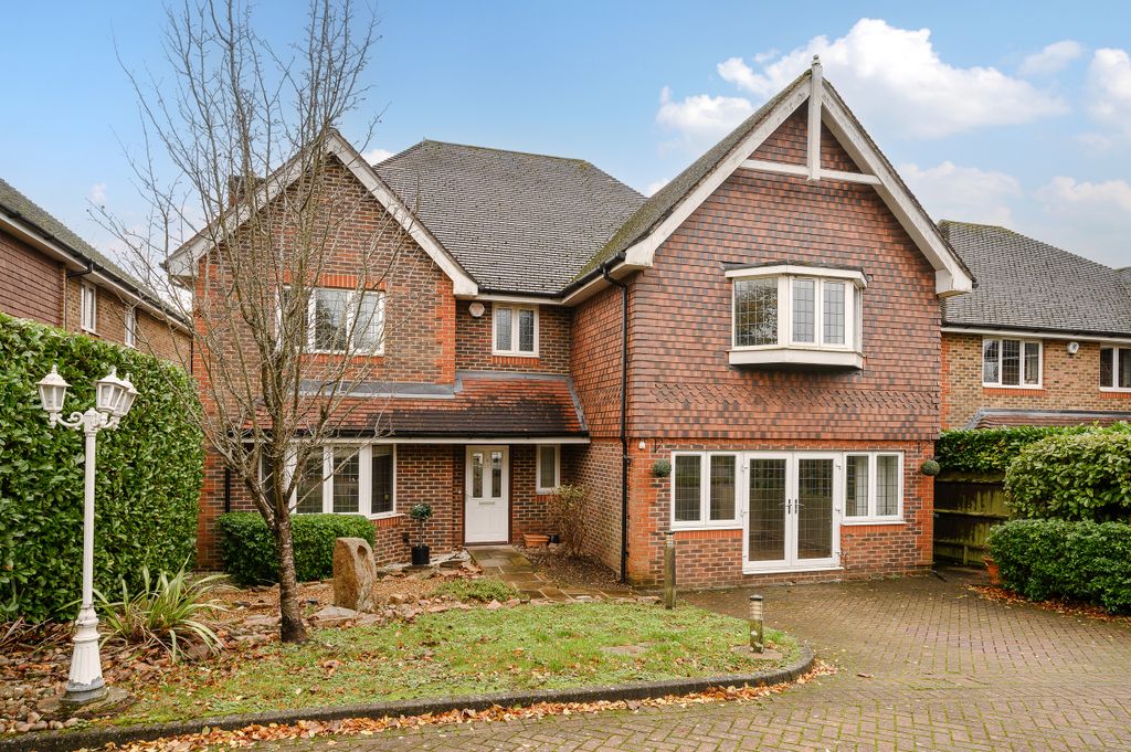 Property photo 1 of 16 Exterior