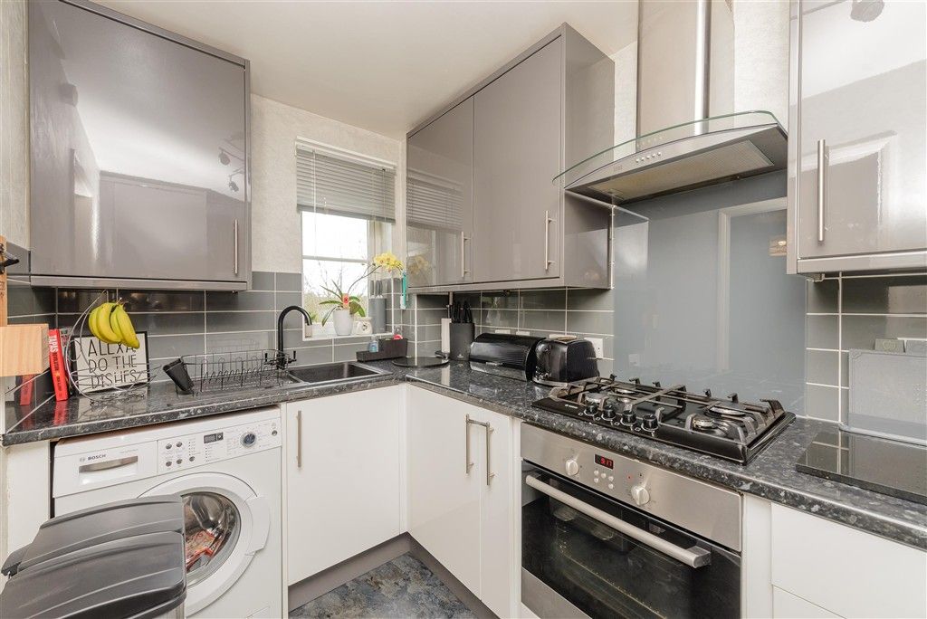 Property photo 3 of 6 Kitchen