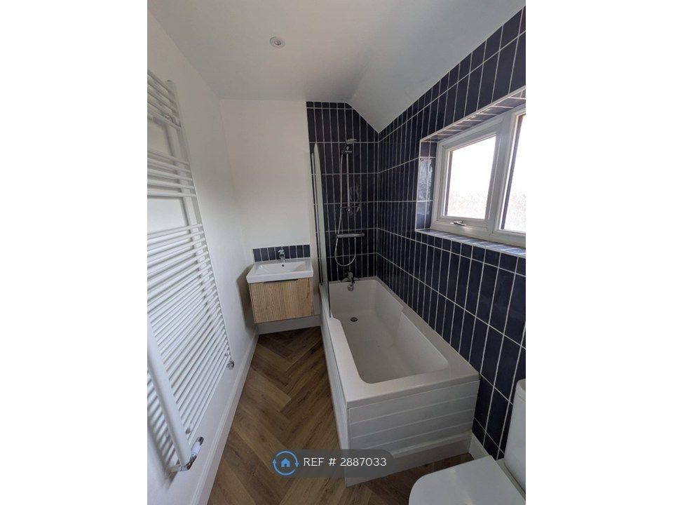 Property photo 2 of 5 Bathroom