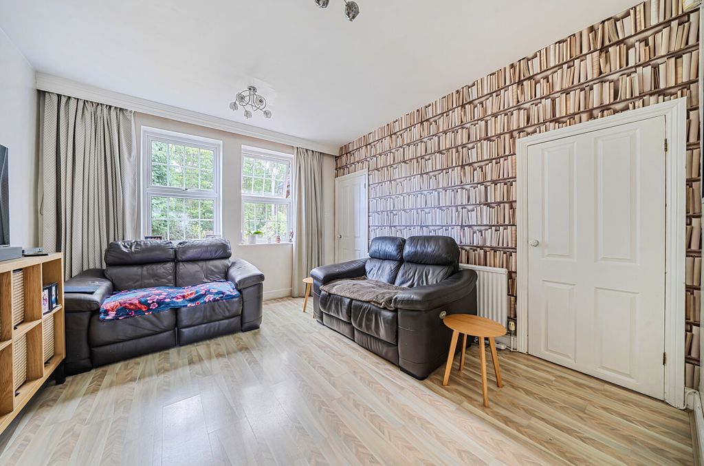 Additional image 7 of 4 bed detached house for saleHatch Ride, Crowthorne, Berkshire RG45